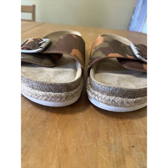 j/slides Womens Sz 9 Slides sandals Camo Buckle Confortable - Picture 2 of 11